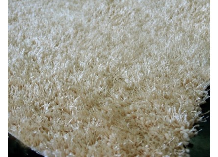 Alfombra de pelo en color liso marfil lavable
