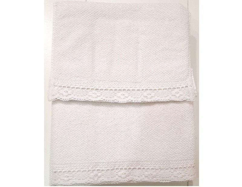 Juego de toallas lencero con puntilla en algodón 100%. Gris o blanco.