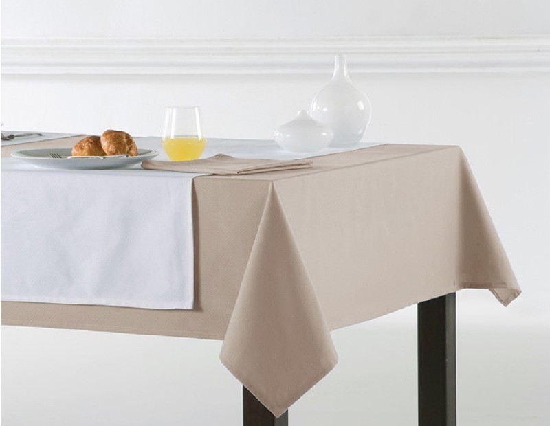Mantel  Angora para mesa de gran calidad en color arena
