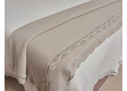 Manta plaid lencera de algodón con puntilla para pie de cama Color Rosa  Tamaño 130x180 cm