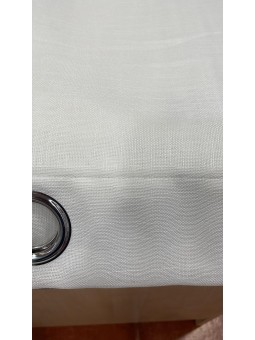 Cortina Confeccionada con ollados con tejido tipo lino en color blanco. Diseño de gran calidad y semitransparente.
