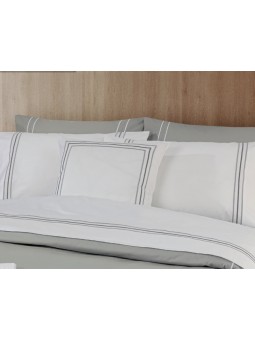 Juego de sábanas diseño de hotel de calidad premium fabricada en algodón percal con tejido muy suave.